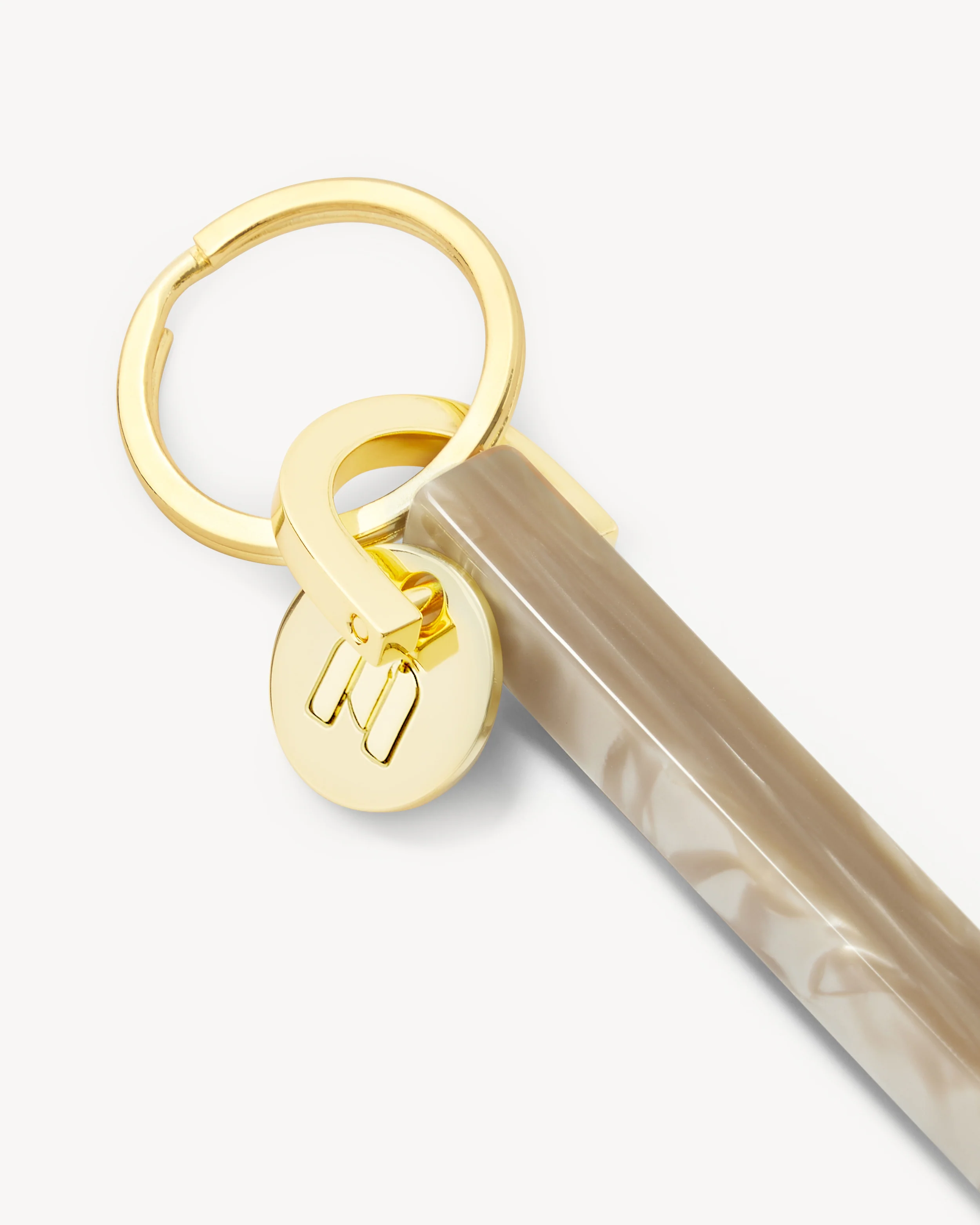 Bar Keychain in Sand Shell - Gold - Image 2