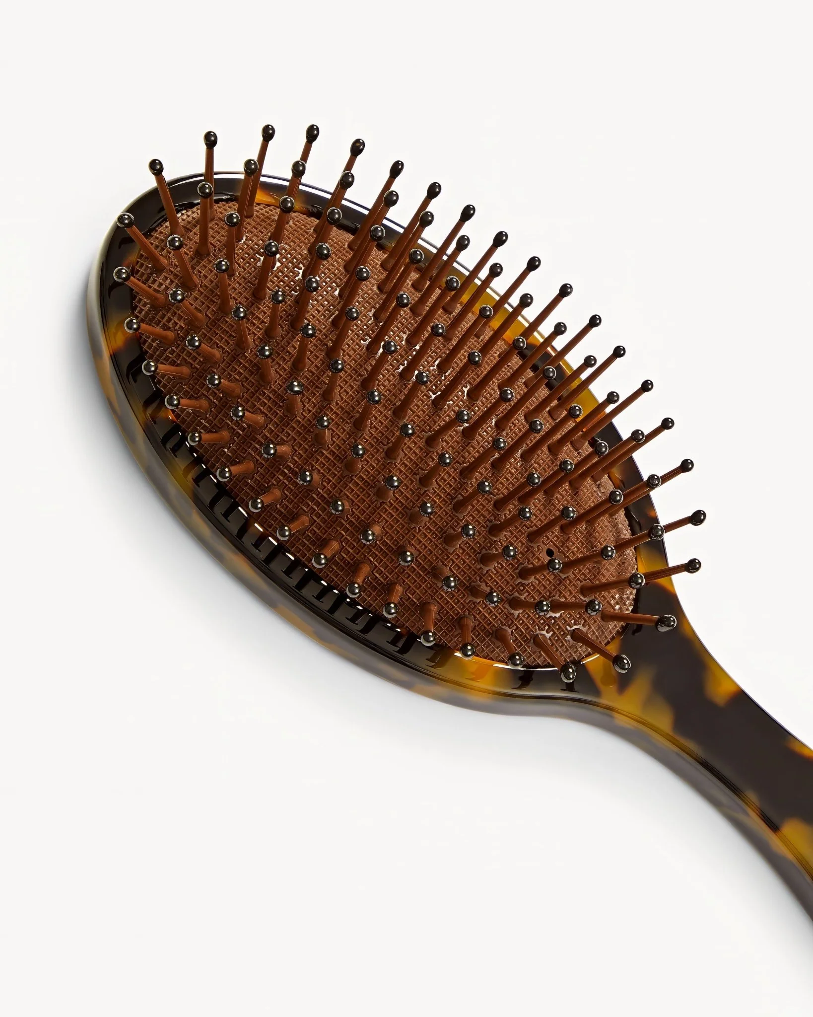 Everyday Detangling Hair Brush in Classic Tortoise - Image 2
