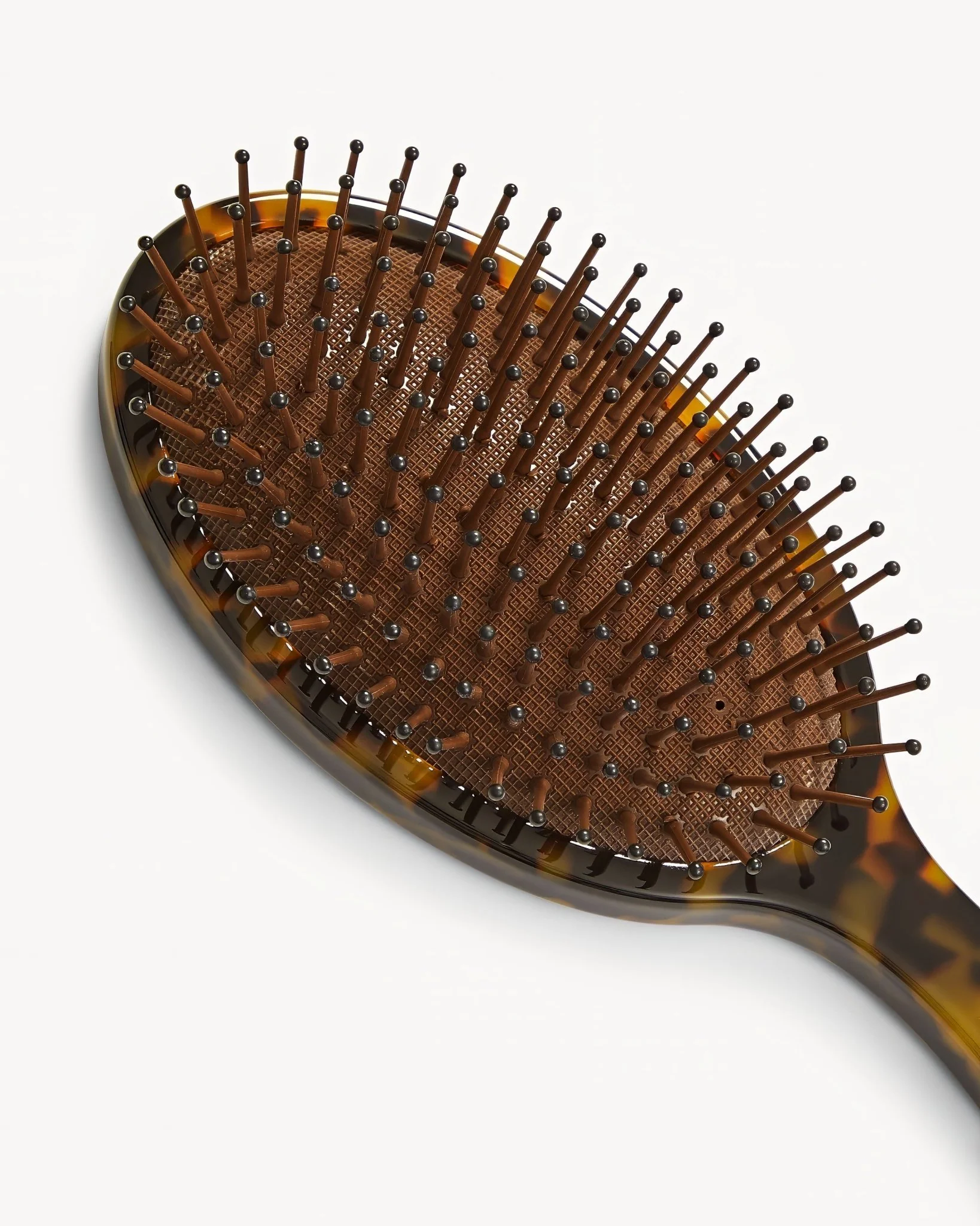 Grande Detangling Hair Brush in Classic Tortoise - Image 2