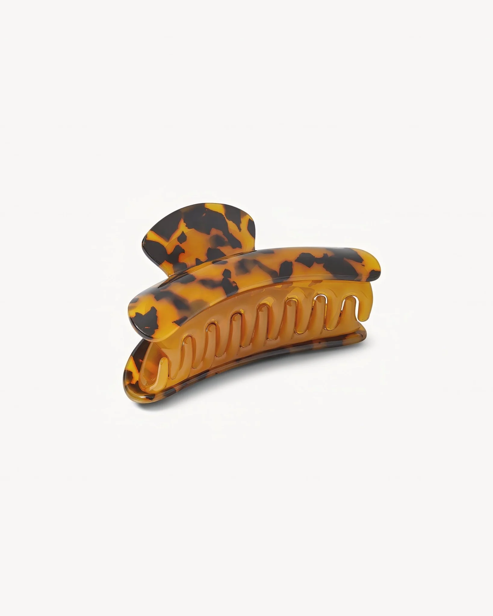 Grande Heirloom Claw in Classic Tortoise - Image 3