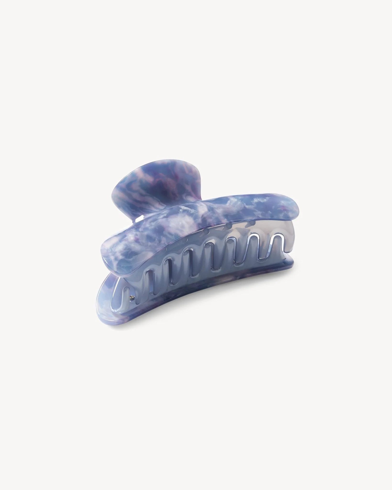 Grande Heirloom Claw in Cosmic Blue - Image 3