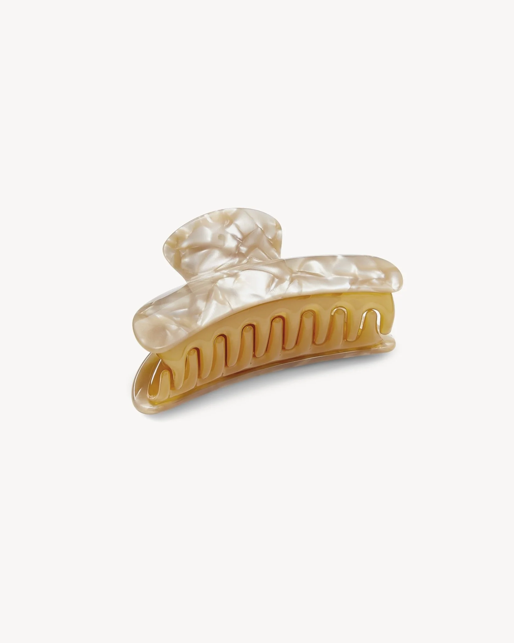 Grande Heirloom Claw in Sand Shell - Image 3