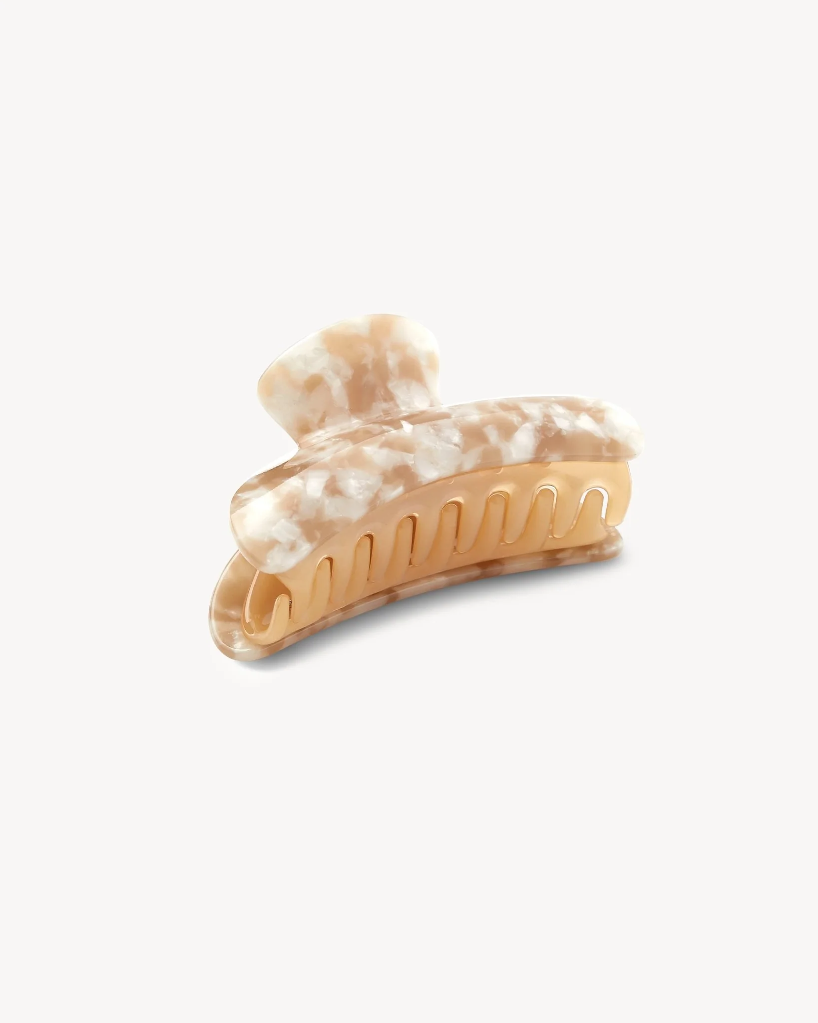 Grande Heirloom Claw in Taupe Shell - Image 3