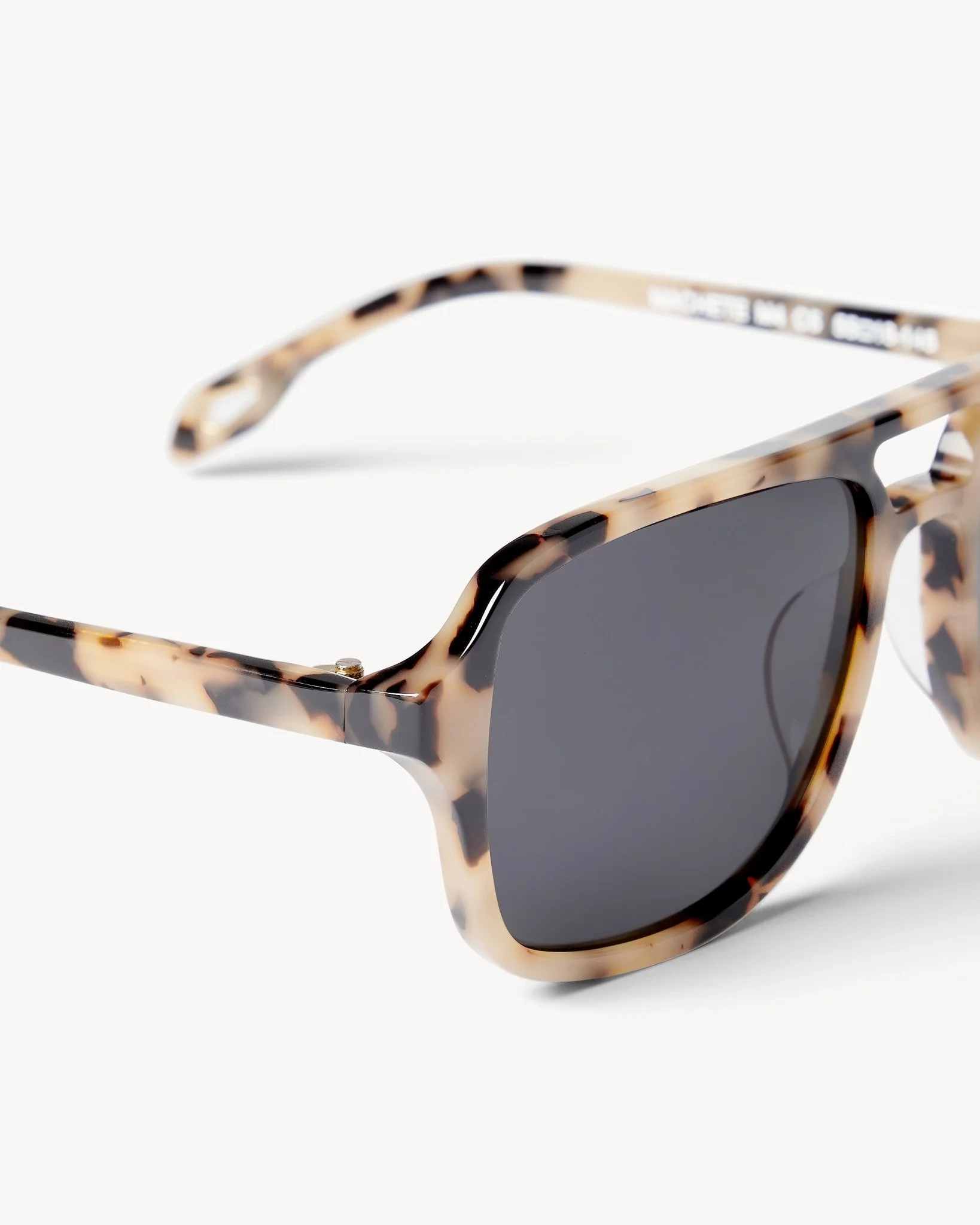 Jane Sunglasses in Blonde Tortoise - Image 2