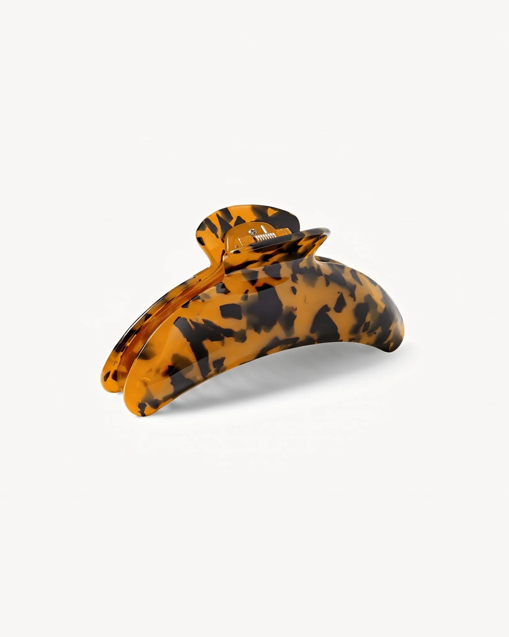 Jumbo Heirloom Claw in Classic Tortoise - Image 2