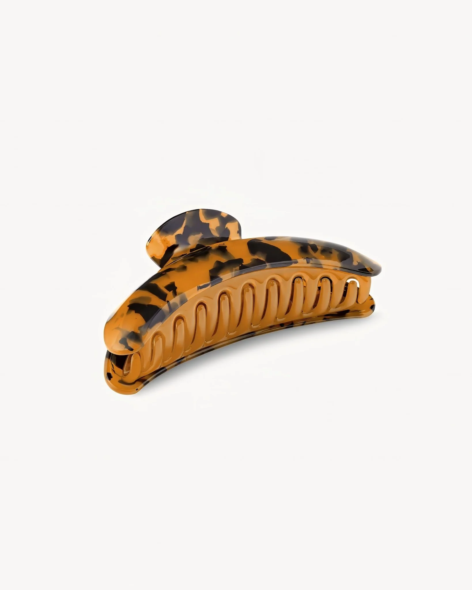 Jumbo Heirloom Claw in Classic Tortoise - Image 3
