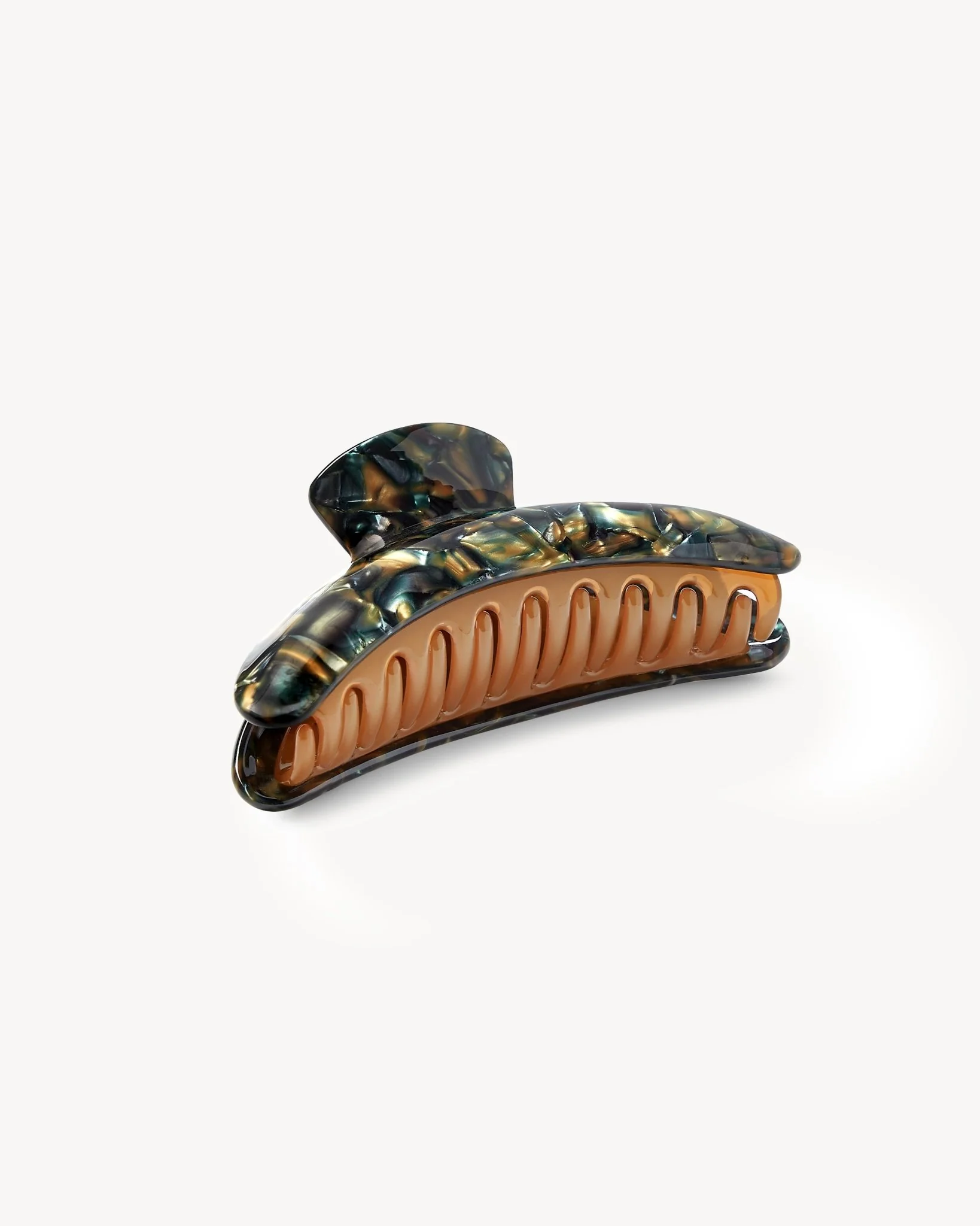 Jumbo Heirloom Claw in Green Tortoise - Image 3