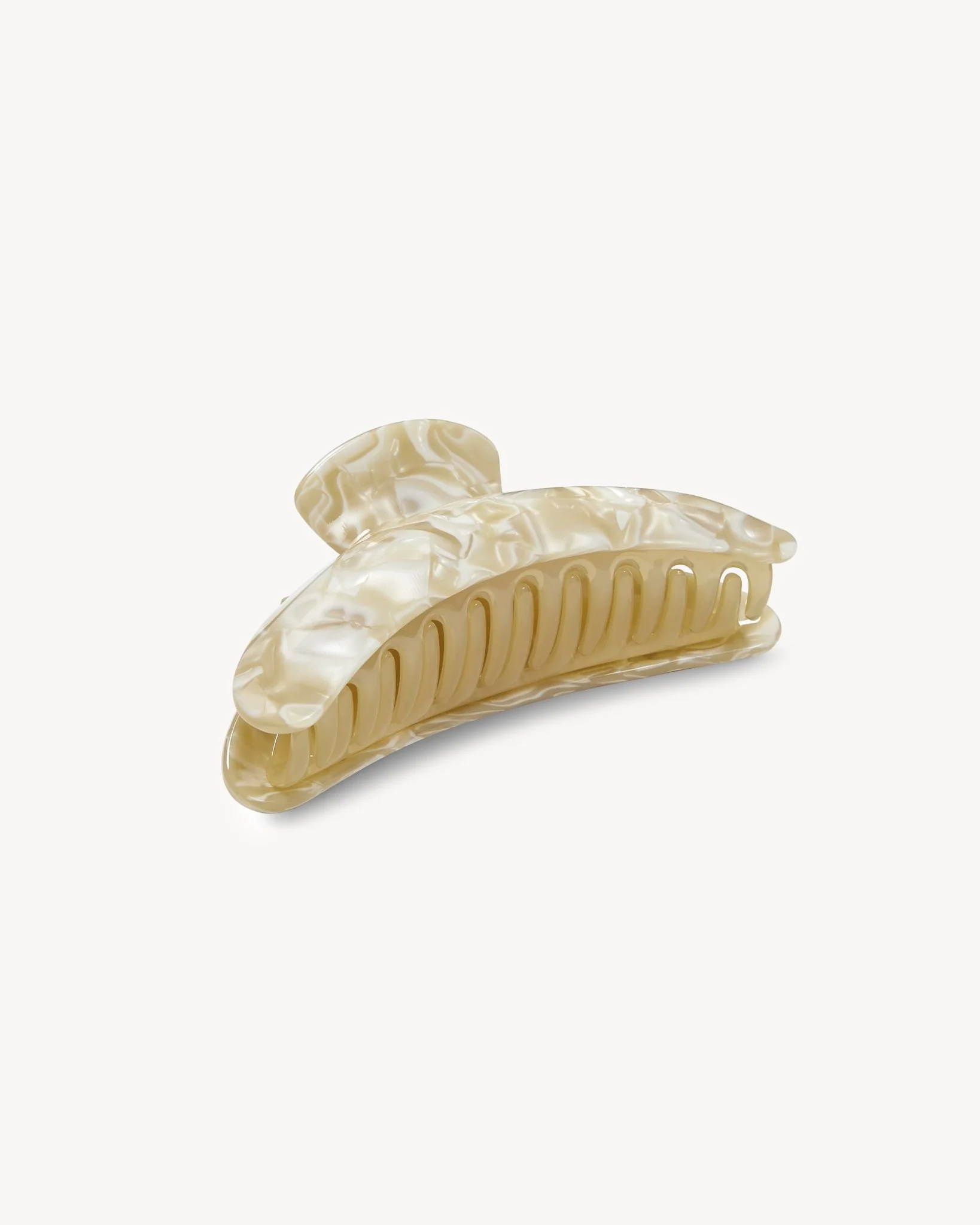 Jumbo Heirloom Claw in Ivory - Image 3