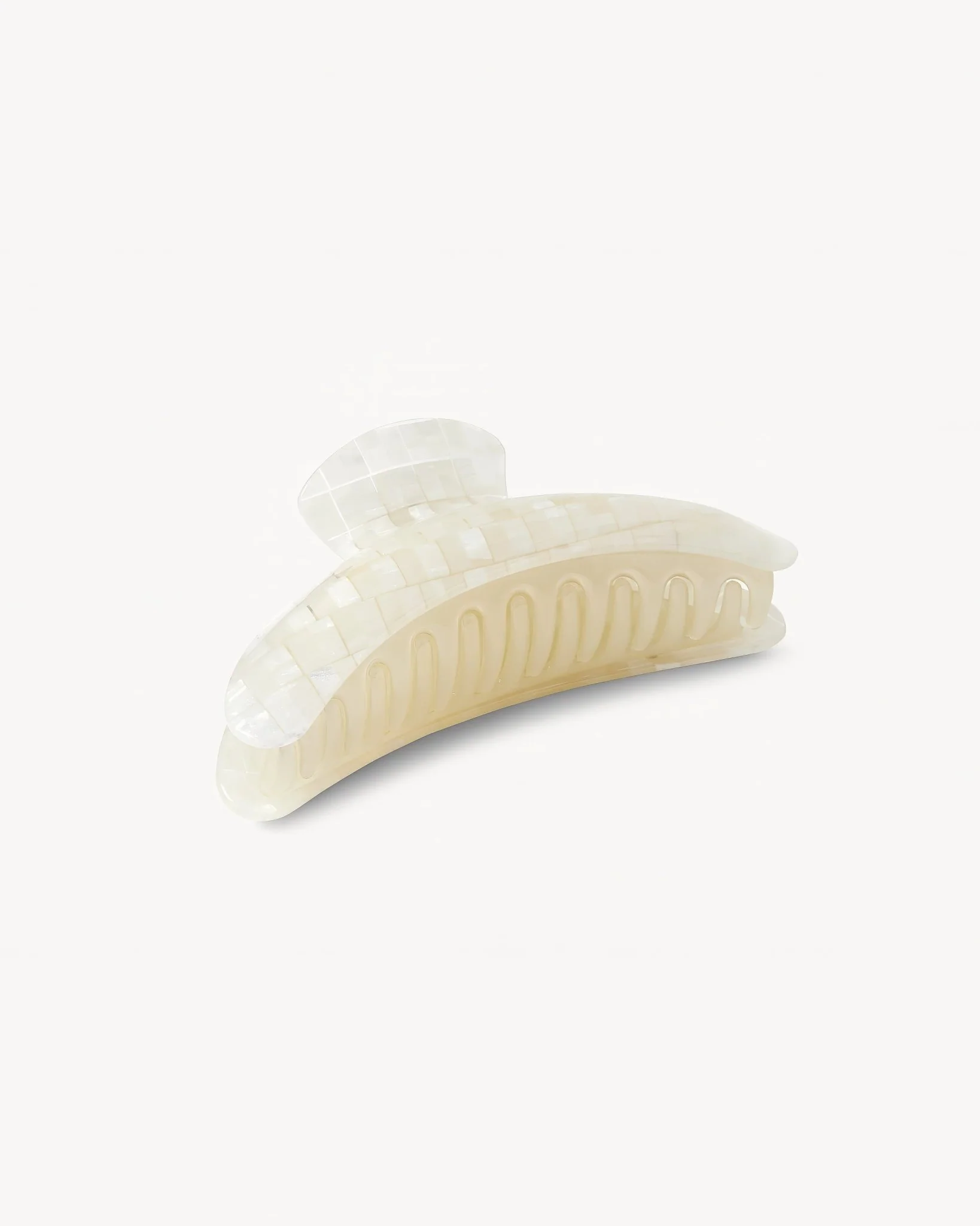 Jumbo Heirloom Claw in Opalite Shell Checker - Image 3