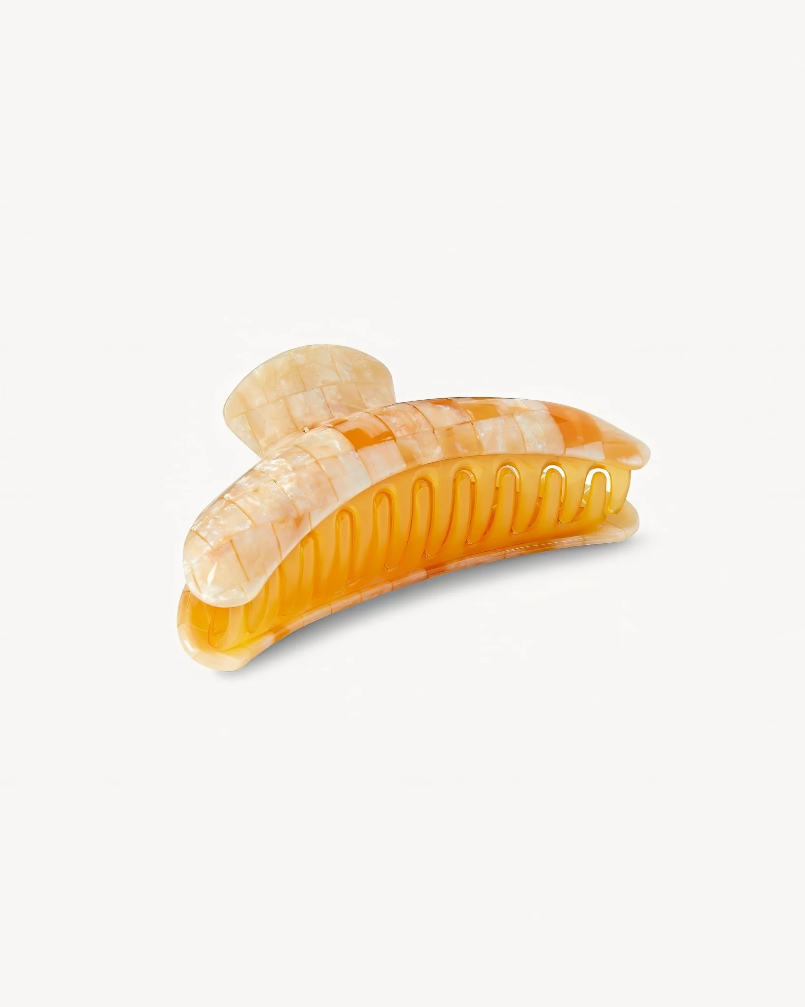 Jumbo Heirloom Claw in Sea Shell Checker - Image 3