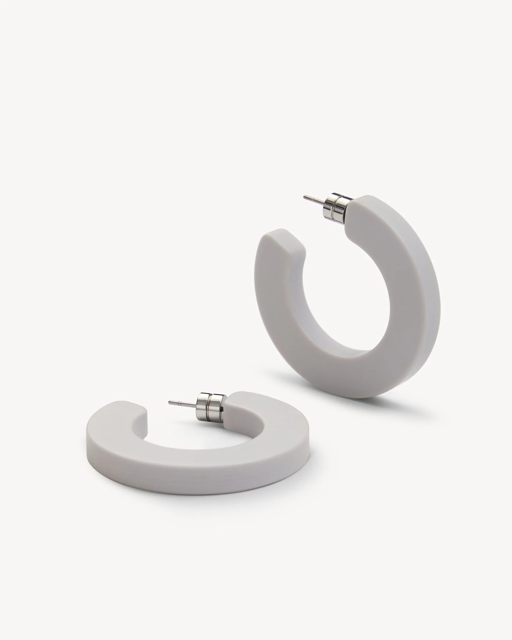 Kate Hoops in Light Grey Matte - Image 4