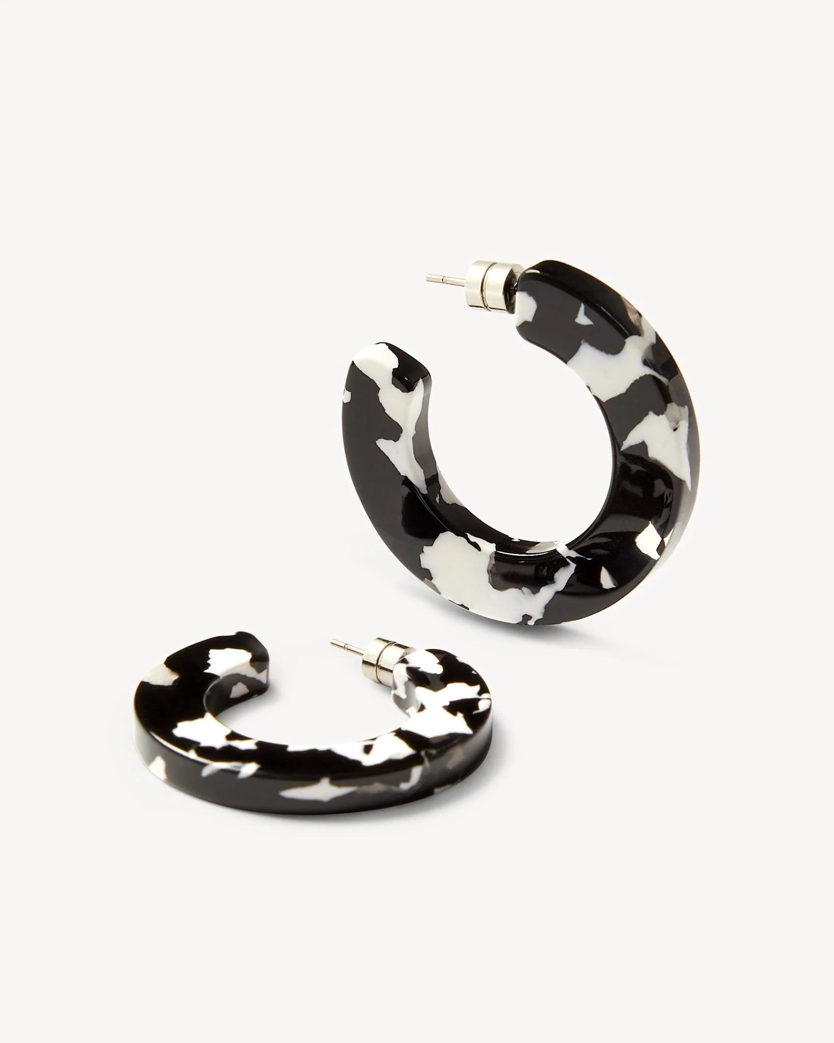 Kate Hoops in Noir - Image 3