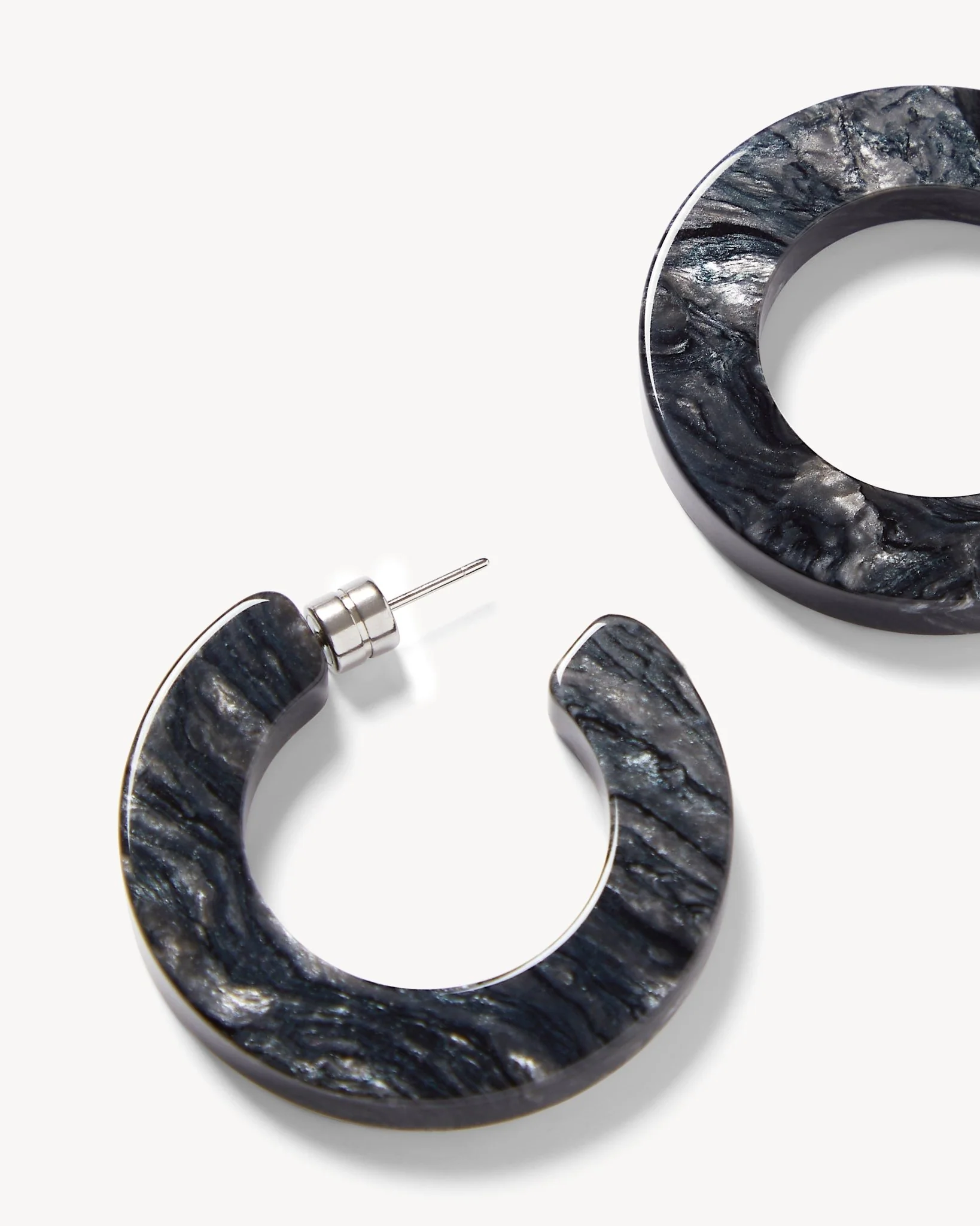 Kate Hoops in Obsidian - Image 2
