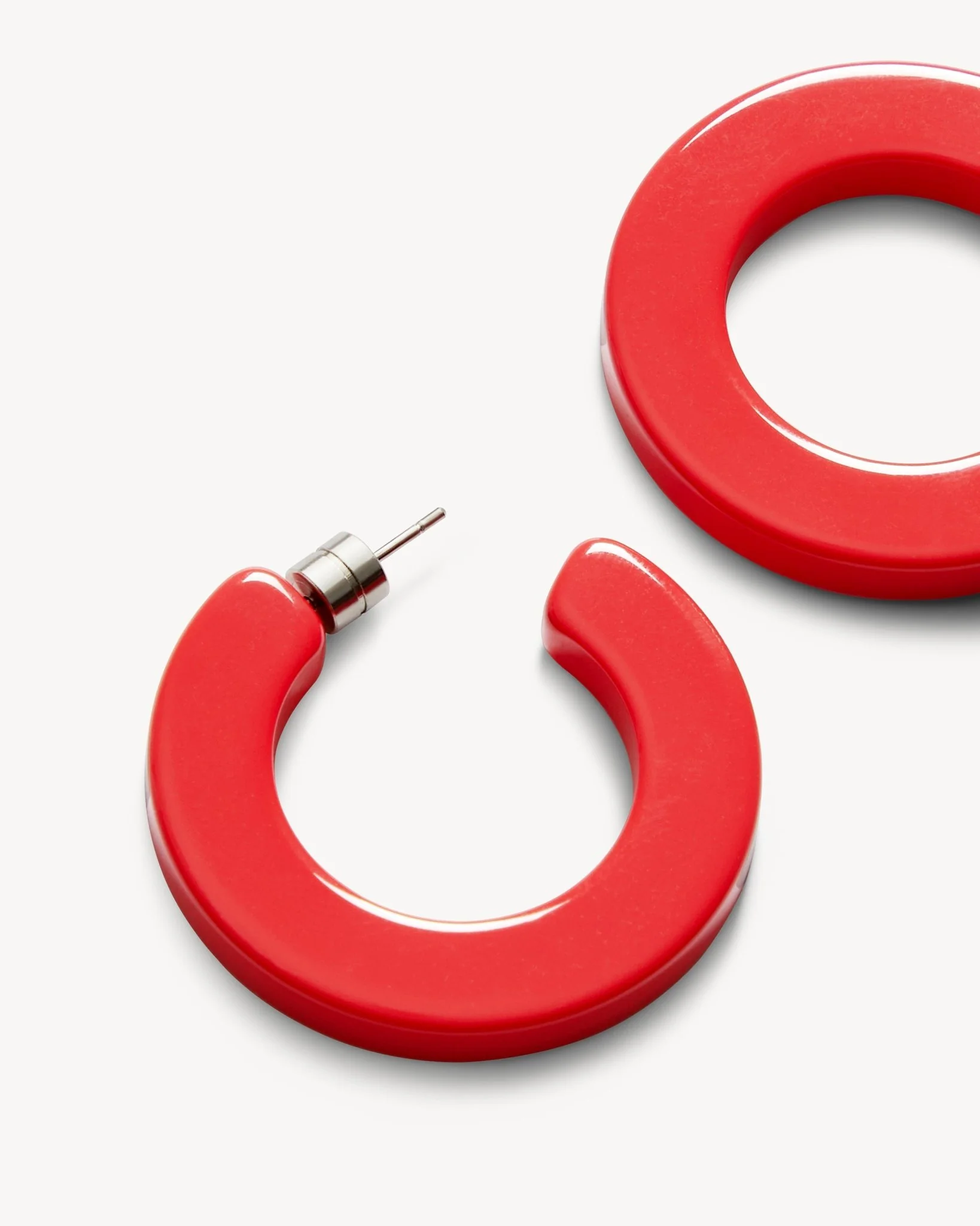 Kate Hoops in Ruby - Image 2