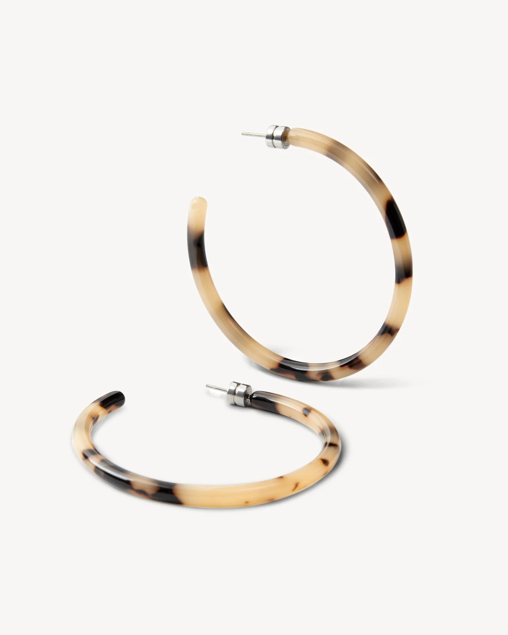 Large Hoops in Blonde Tortoise - Image 3
