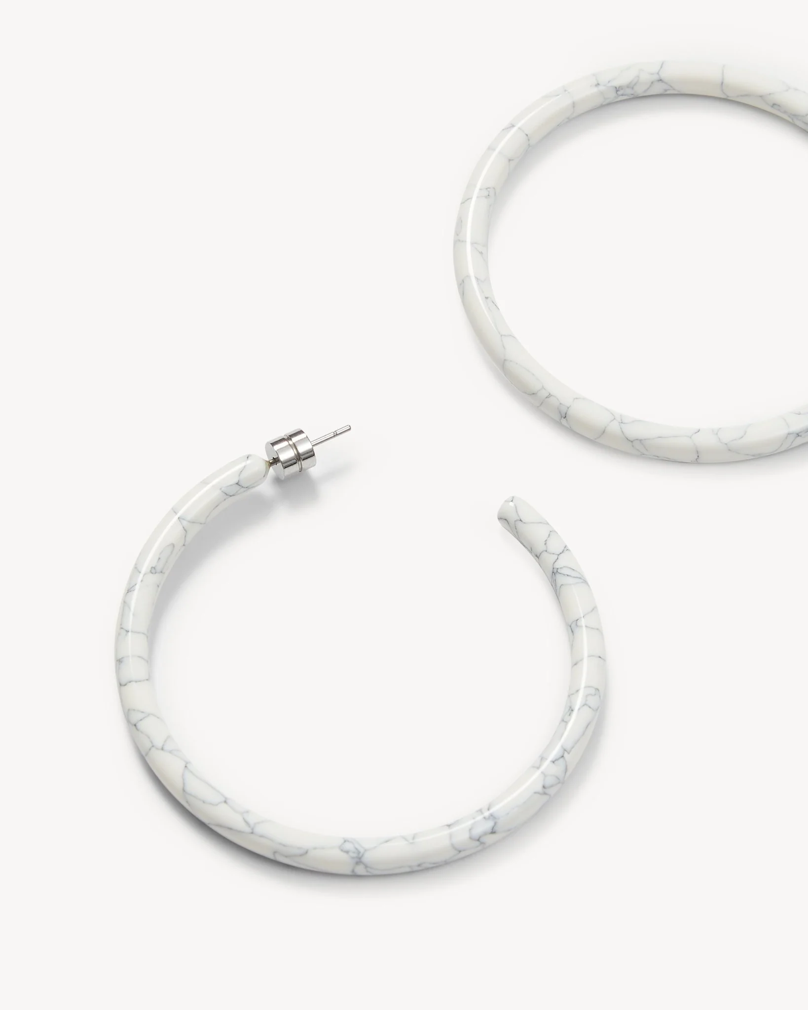 Large Hoops in Marble - Image 2