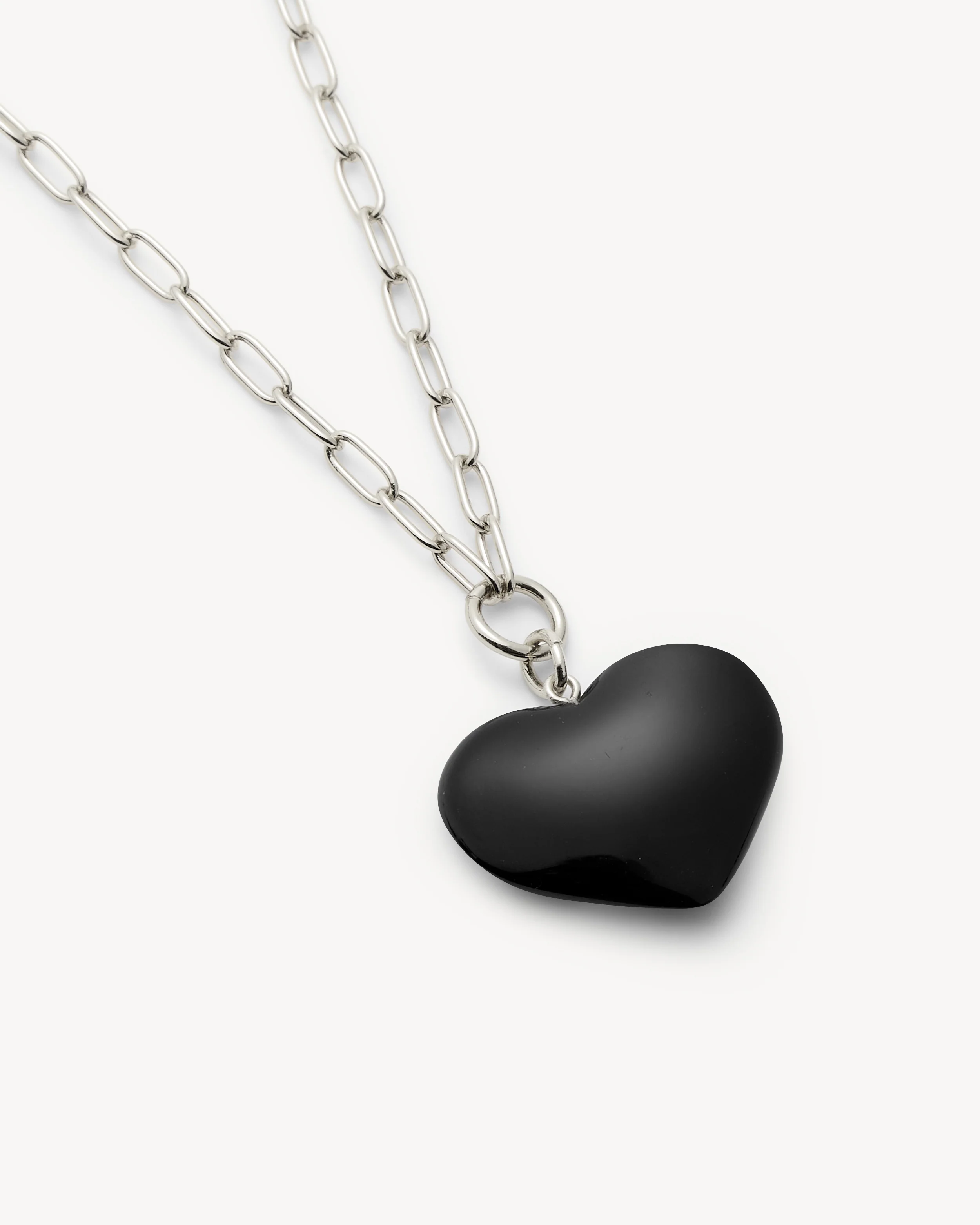 Midi Heart Pendant Necklace in Black - Image 4