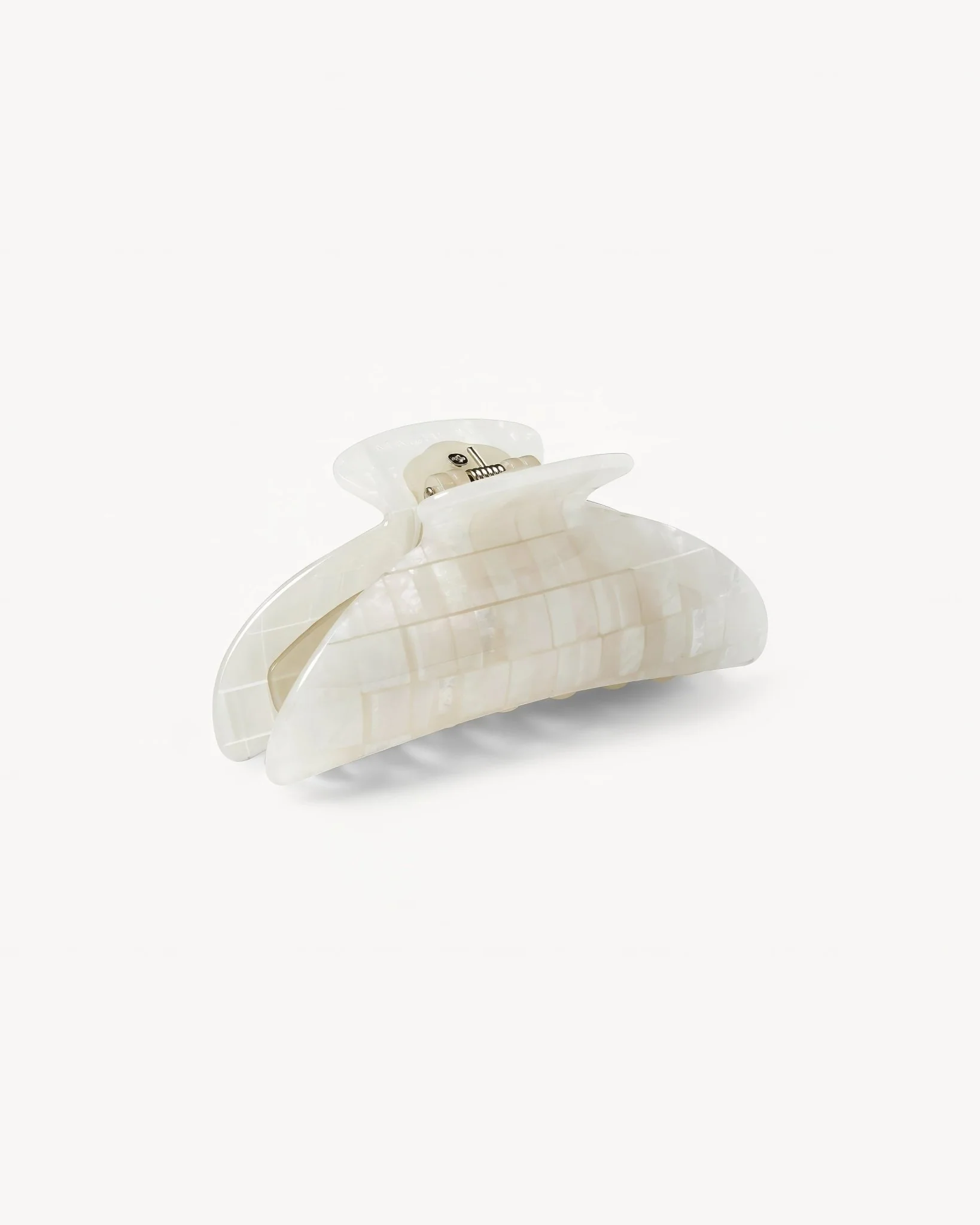 Midi Heirloom Claw in Opalite Shell Checker - Image 2