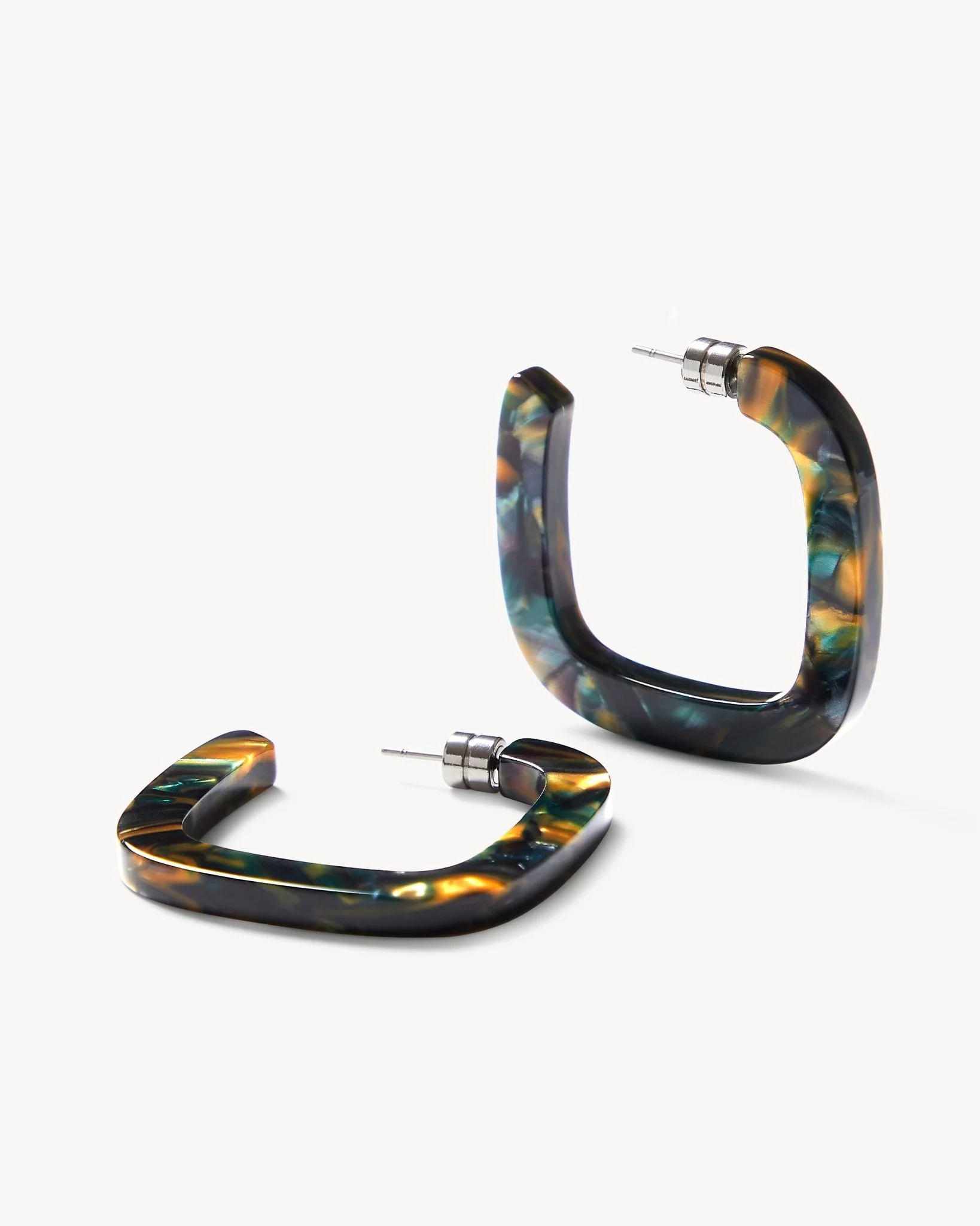 Midi Square Hoops in Green Tortoise - Image 3