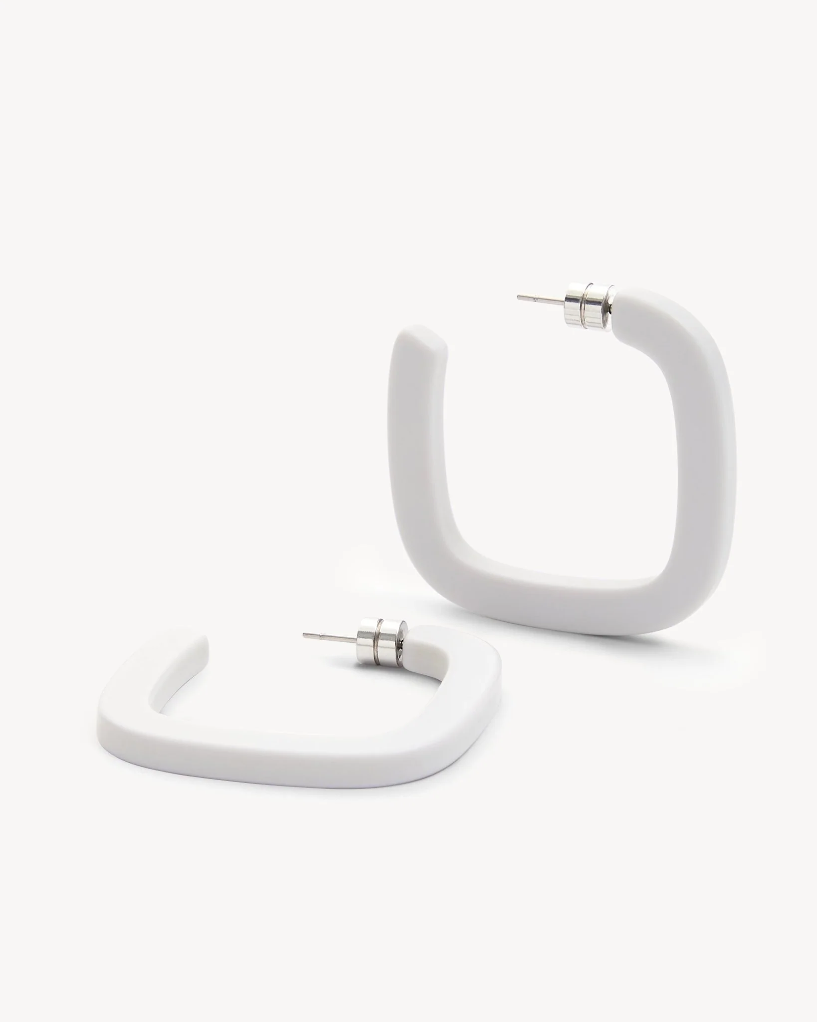Midi Square Hoops in Light Grey Matte - Image 3