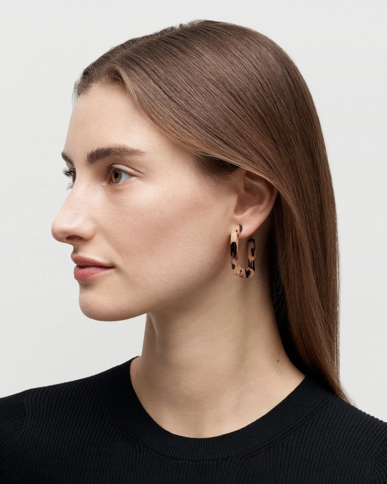 Midi Square Hoops in Marble - Image 4