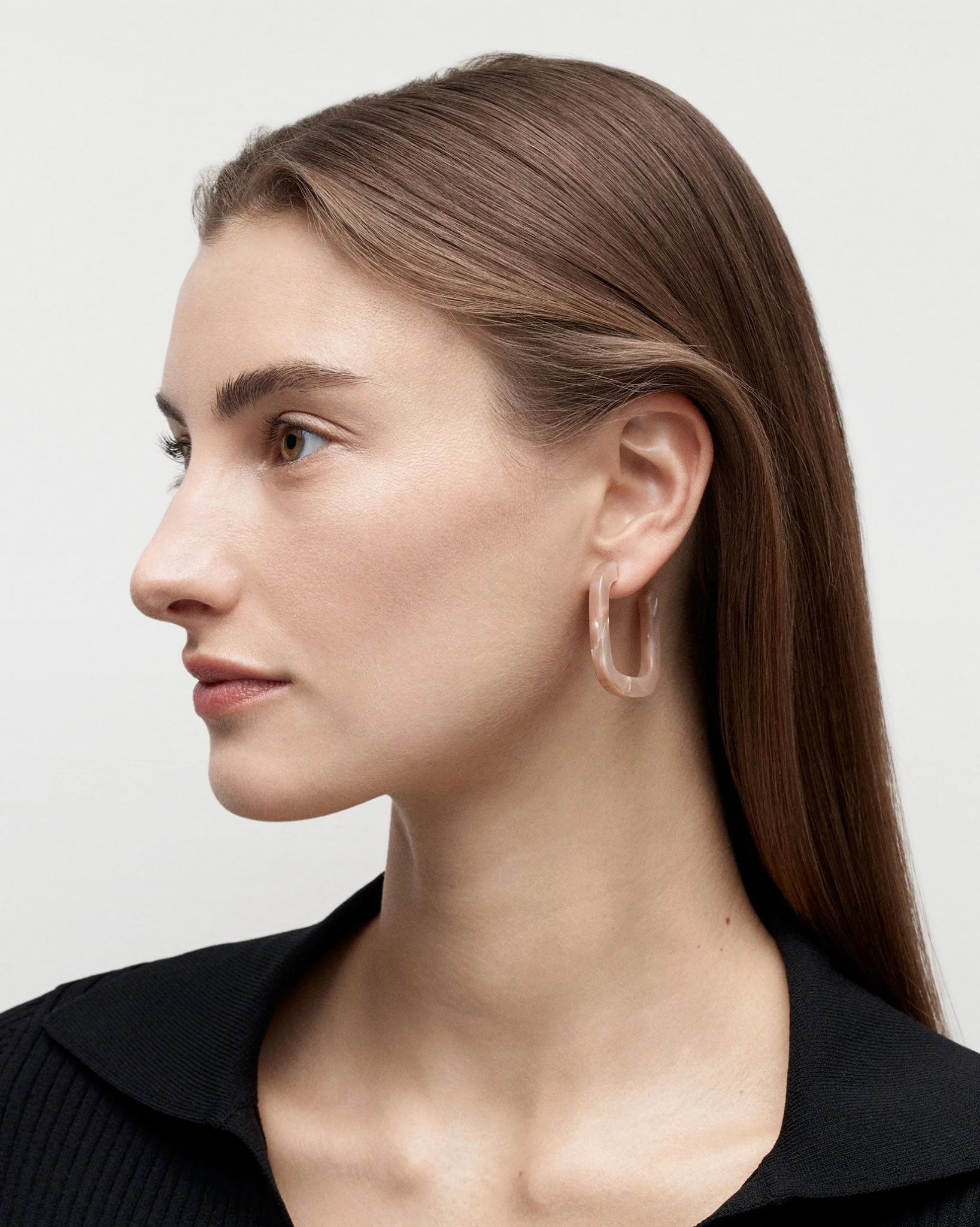 Midi Square Hoops in Sand Shell - Image 2