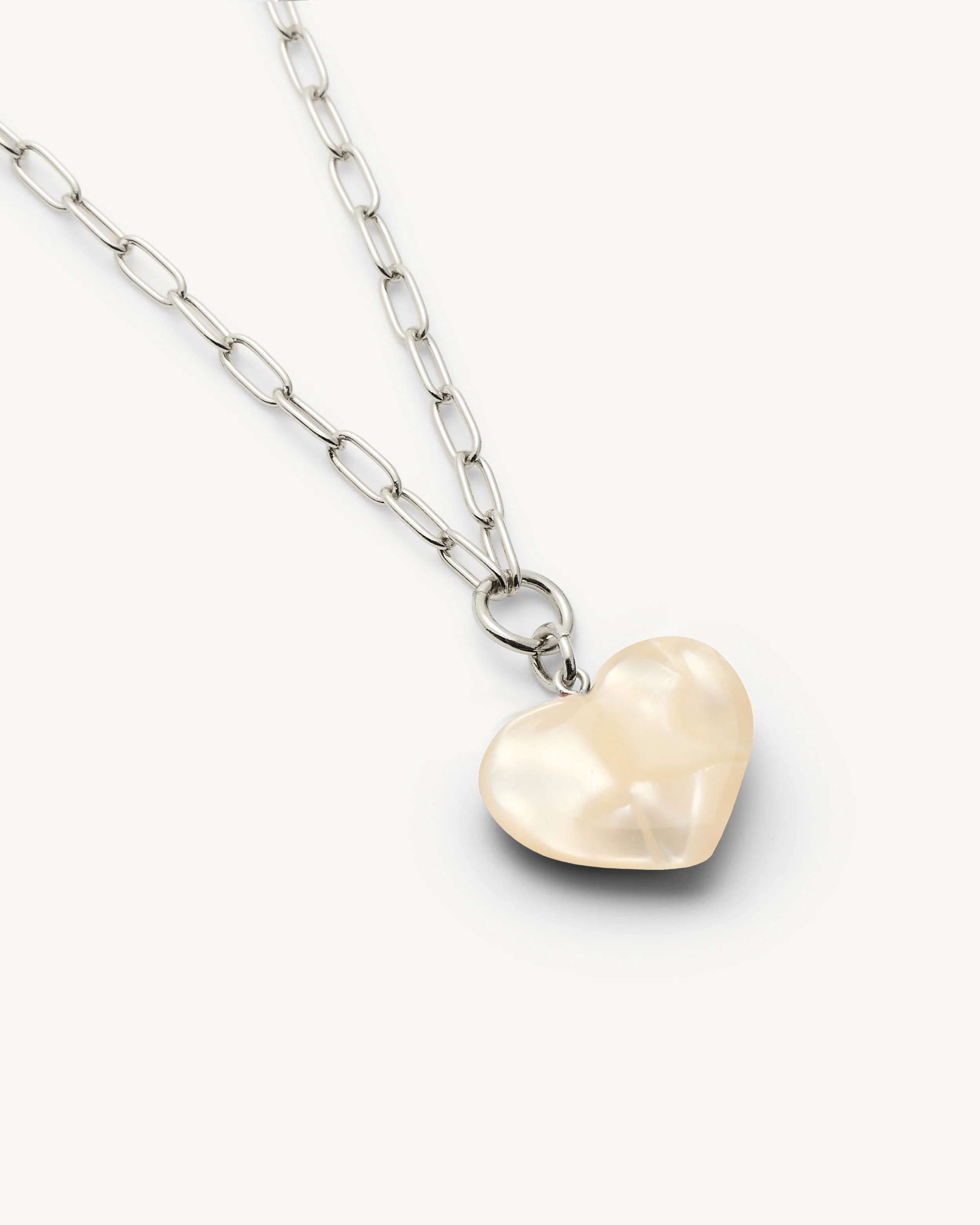Mini Heart Pendant Necklace in White Shell - Image 4