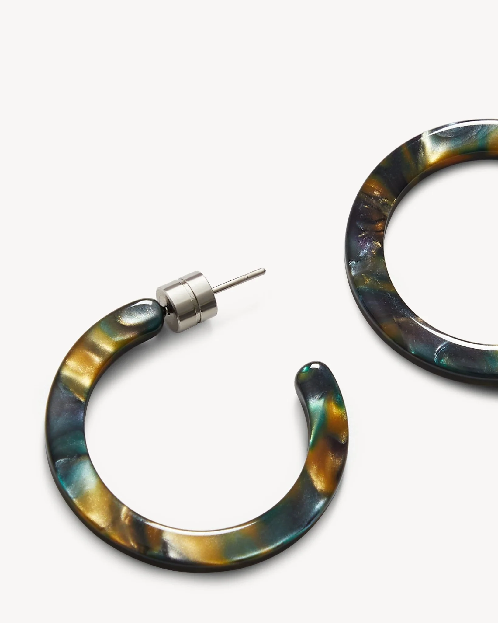 Mini Hoops in Green Tortoise - Image 2