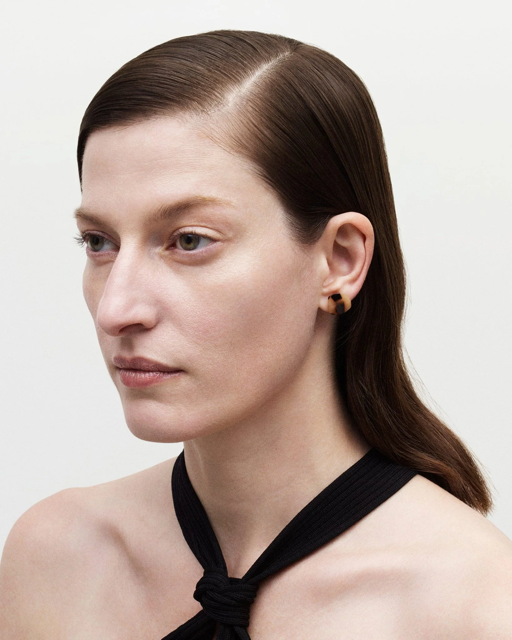 Mini Sculpture Studs in Poppy - Image 3