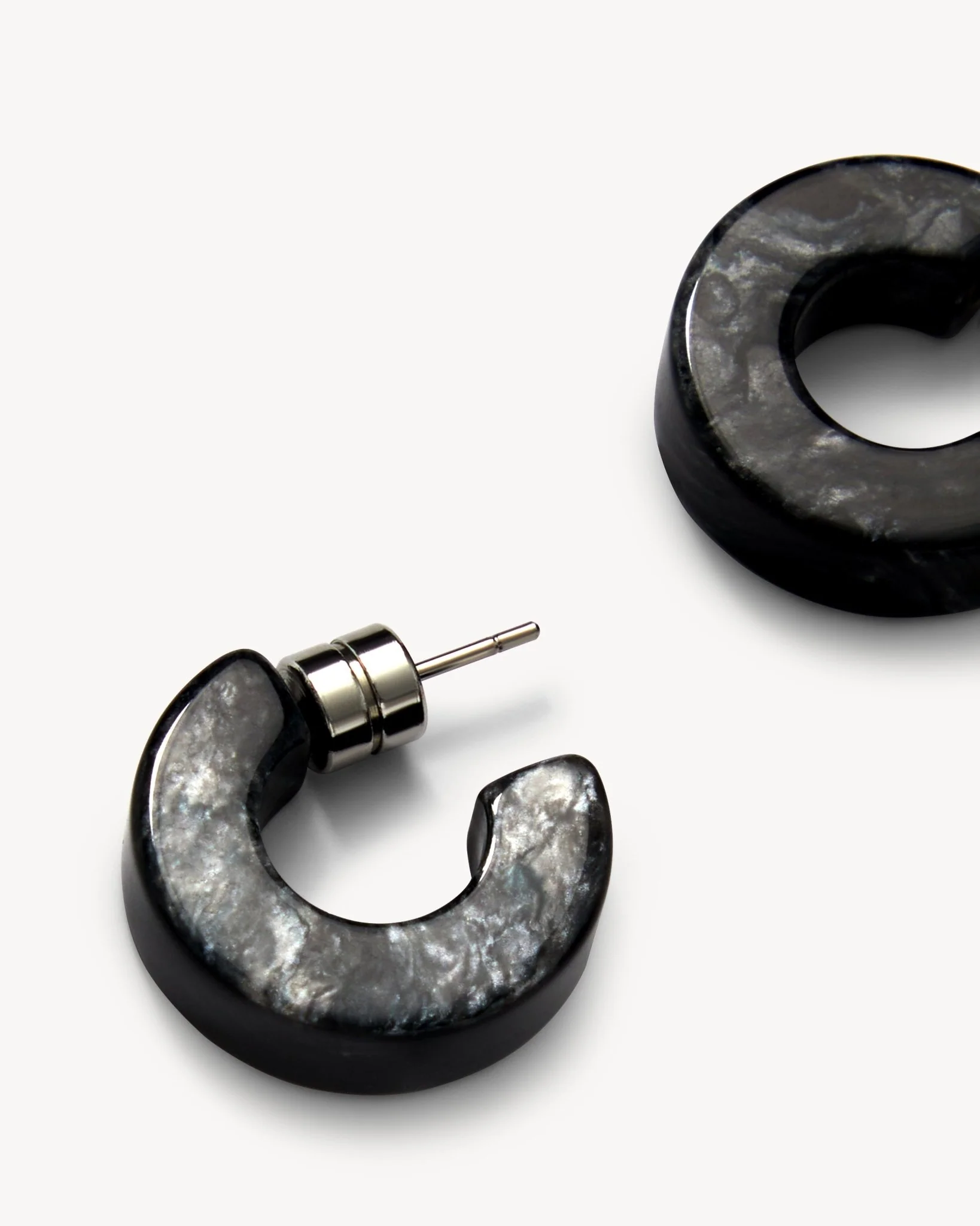 Muse Hoops in Obsidian - Image 2