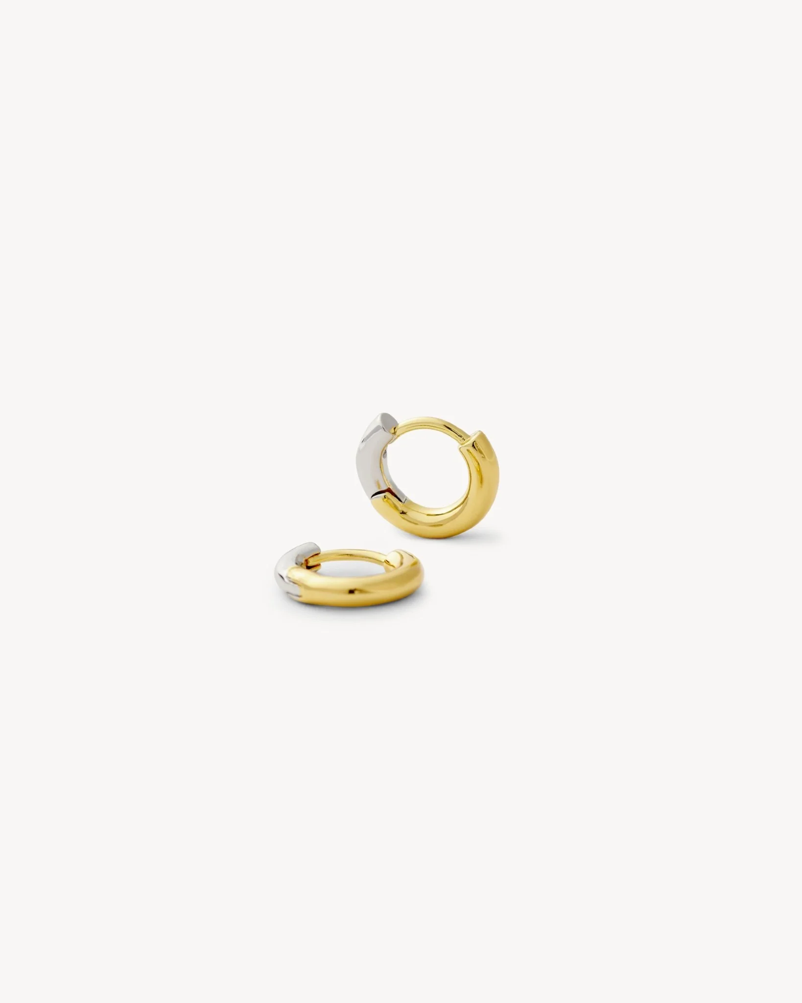 Perfect Huggies in 3/4 Gold - Image 3