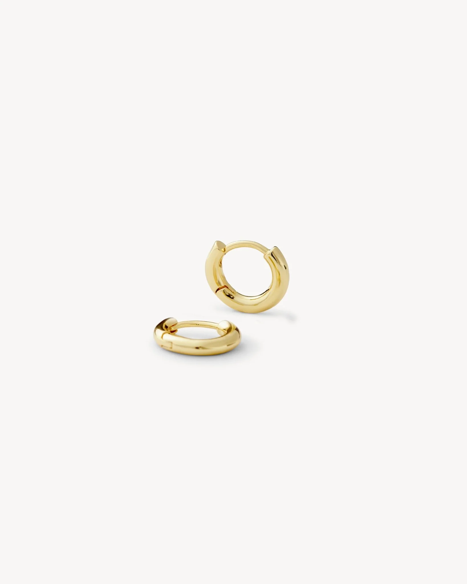 Perfect Huggies in Gold - Image 3
