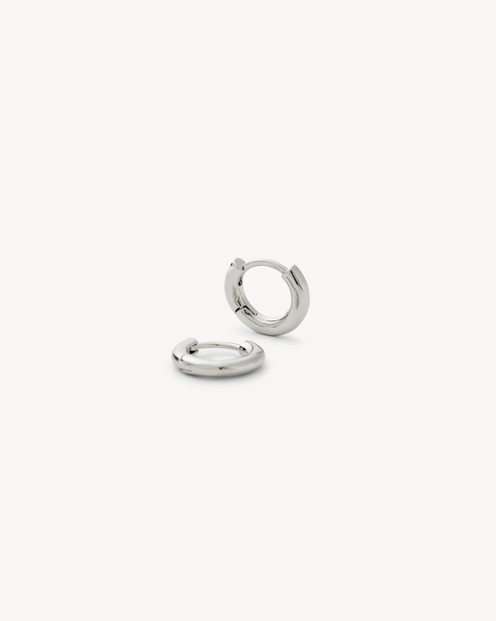 Perfect Huggies in Silver - Image 4