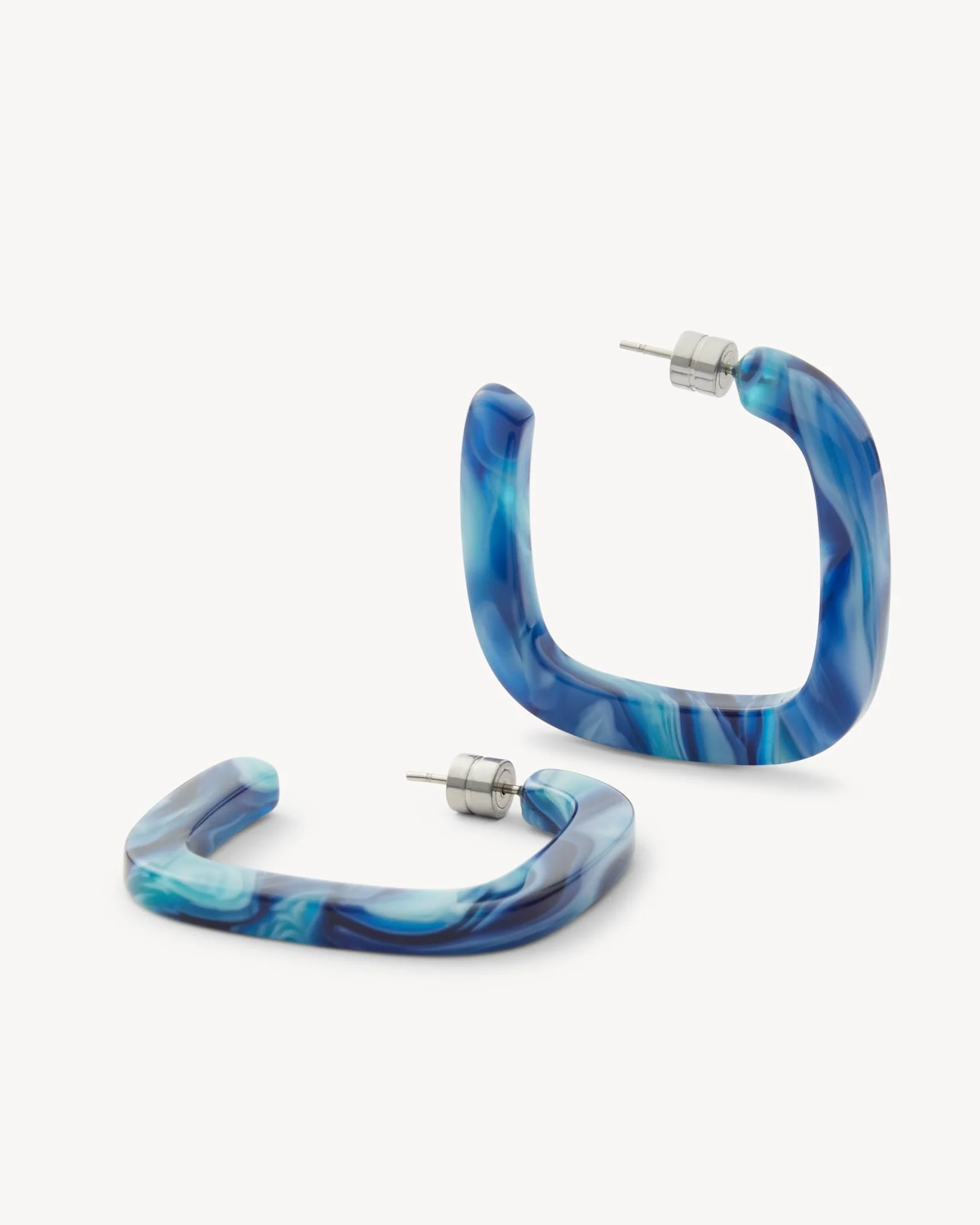Midi Square Hoops in Capri - Image 3