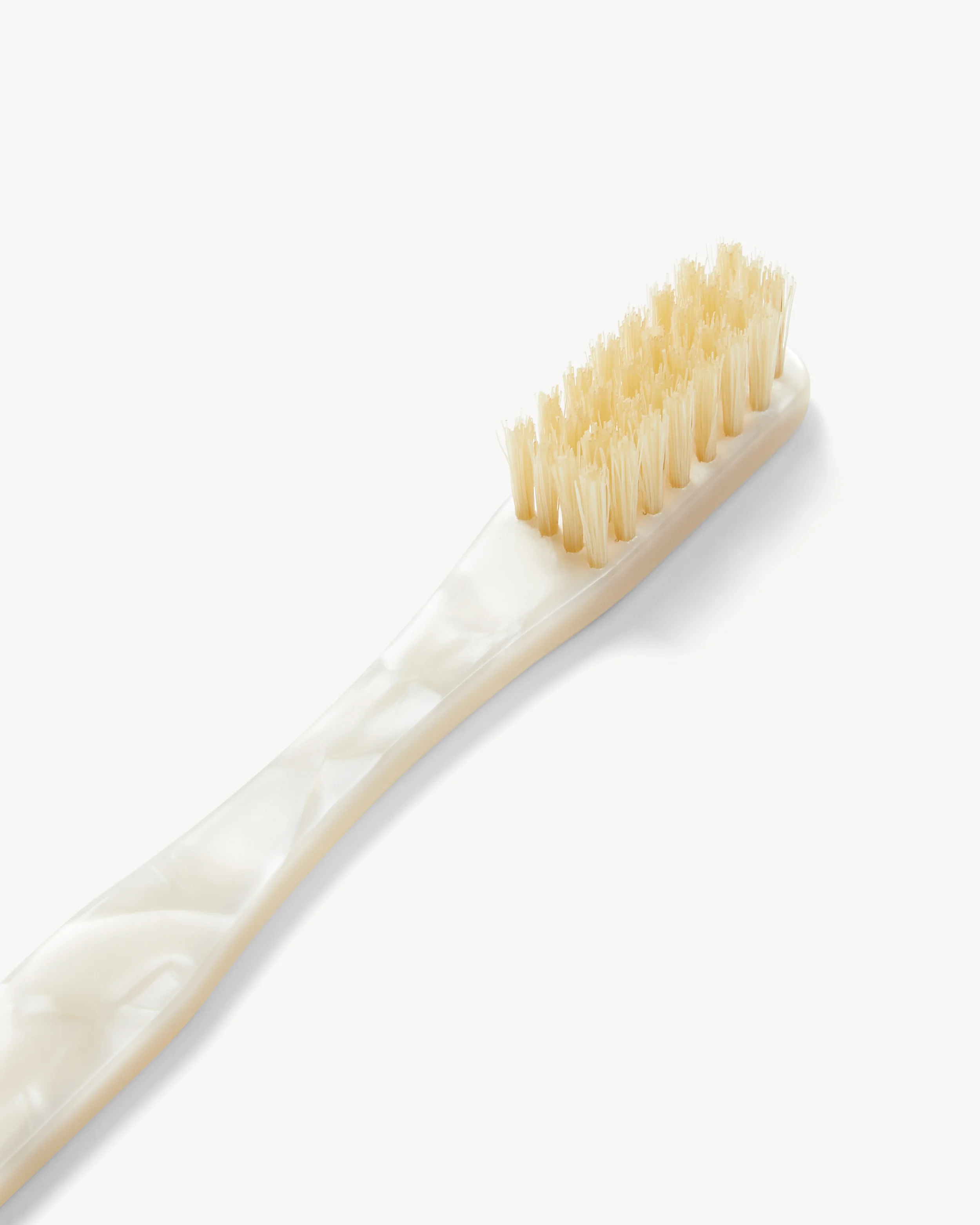 Toothbrush in White Shell - Image 2