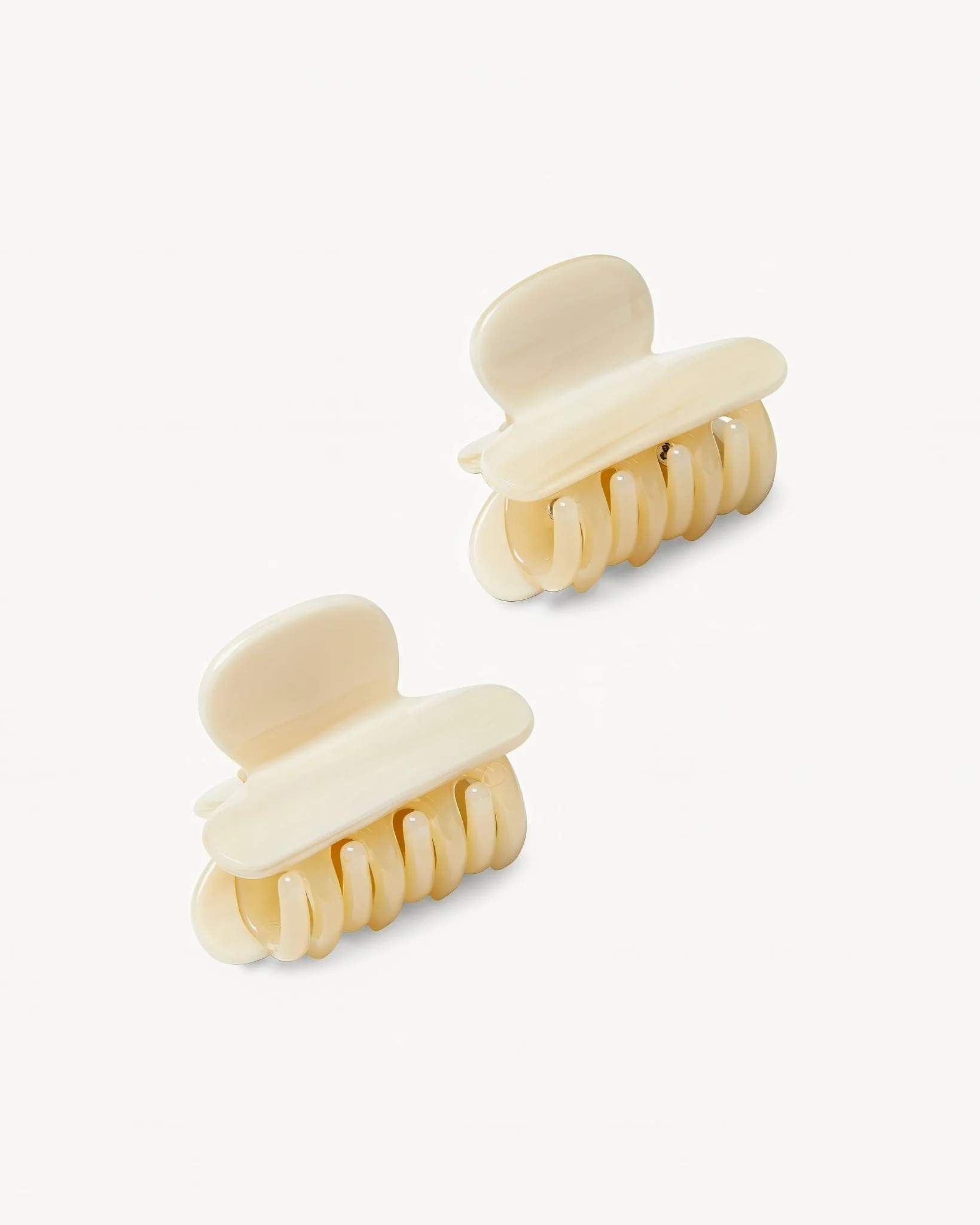 Twin Heirloom Claws in Alabaster - Image 3