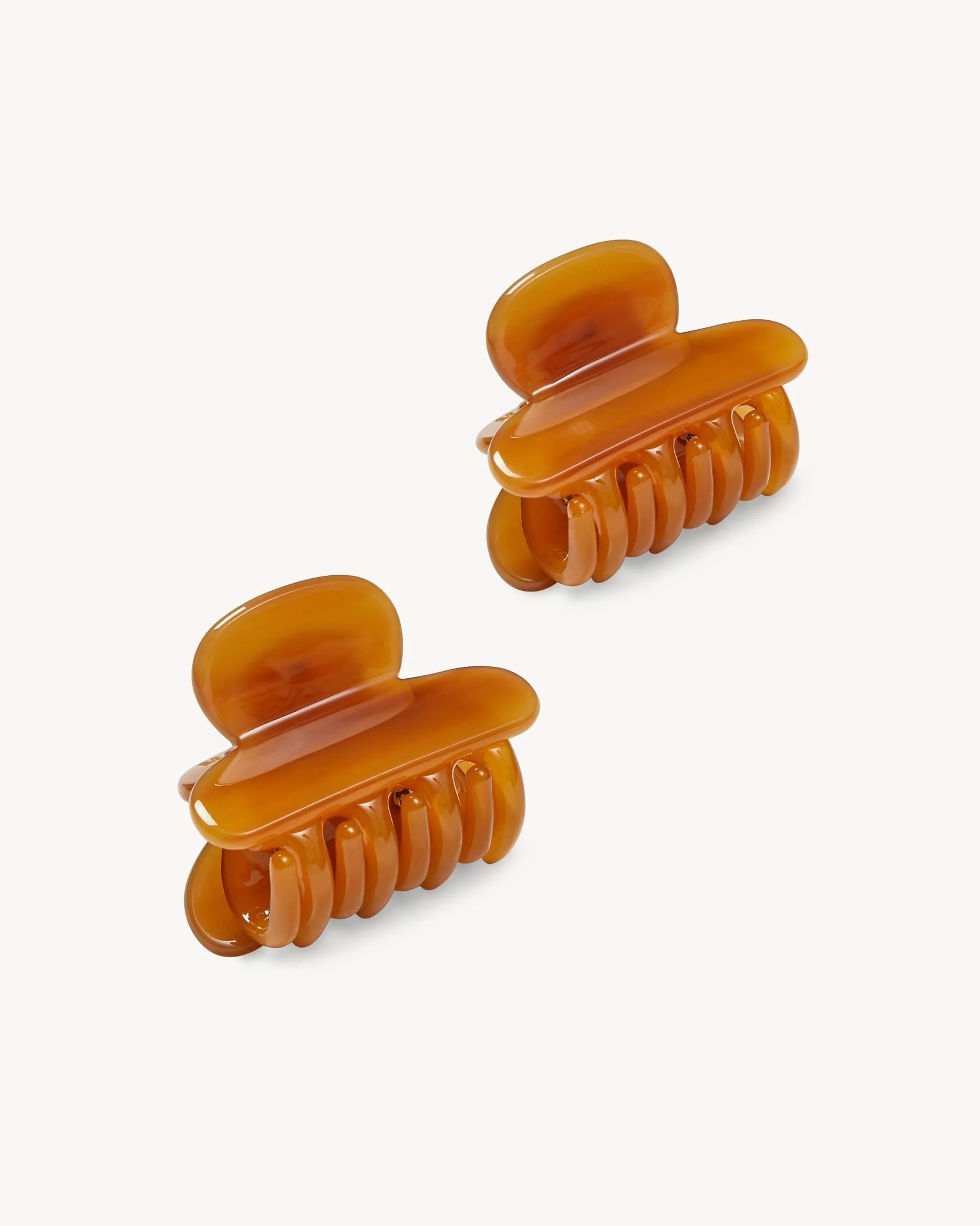 Twin Heirloom Claws in Cognac - Image 3