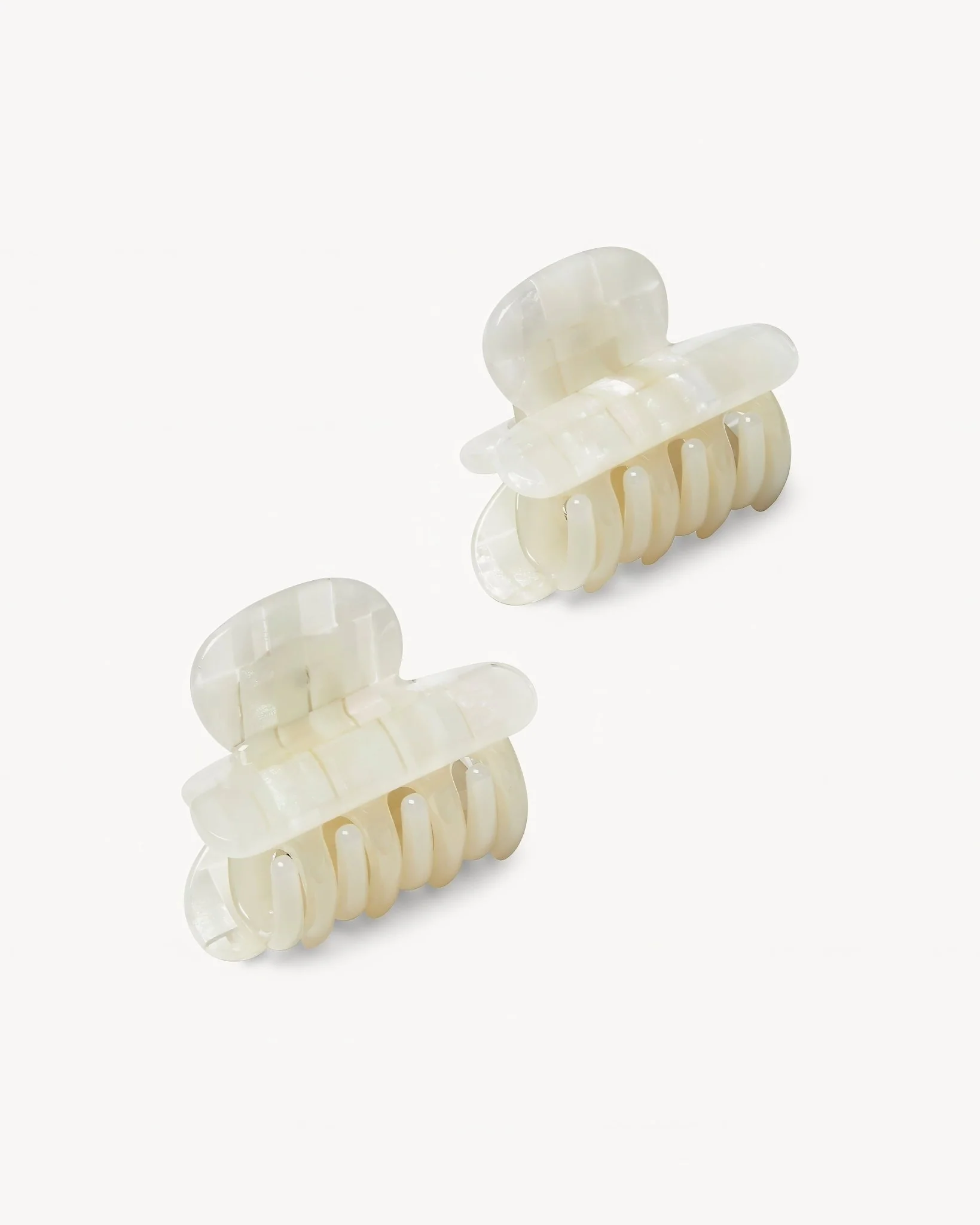 Twin Heirloom Claws in Opalite Shell Checker - Image 3
