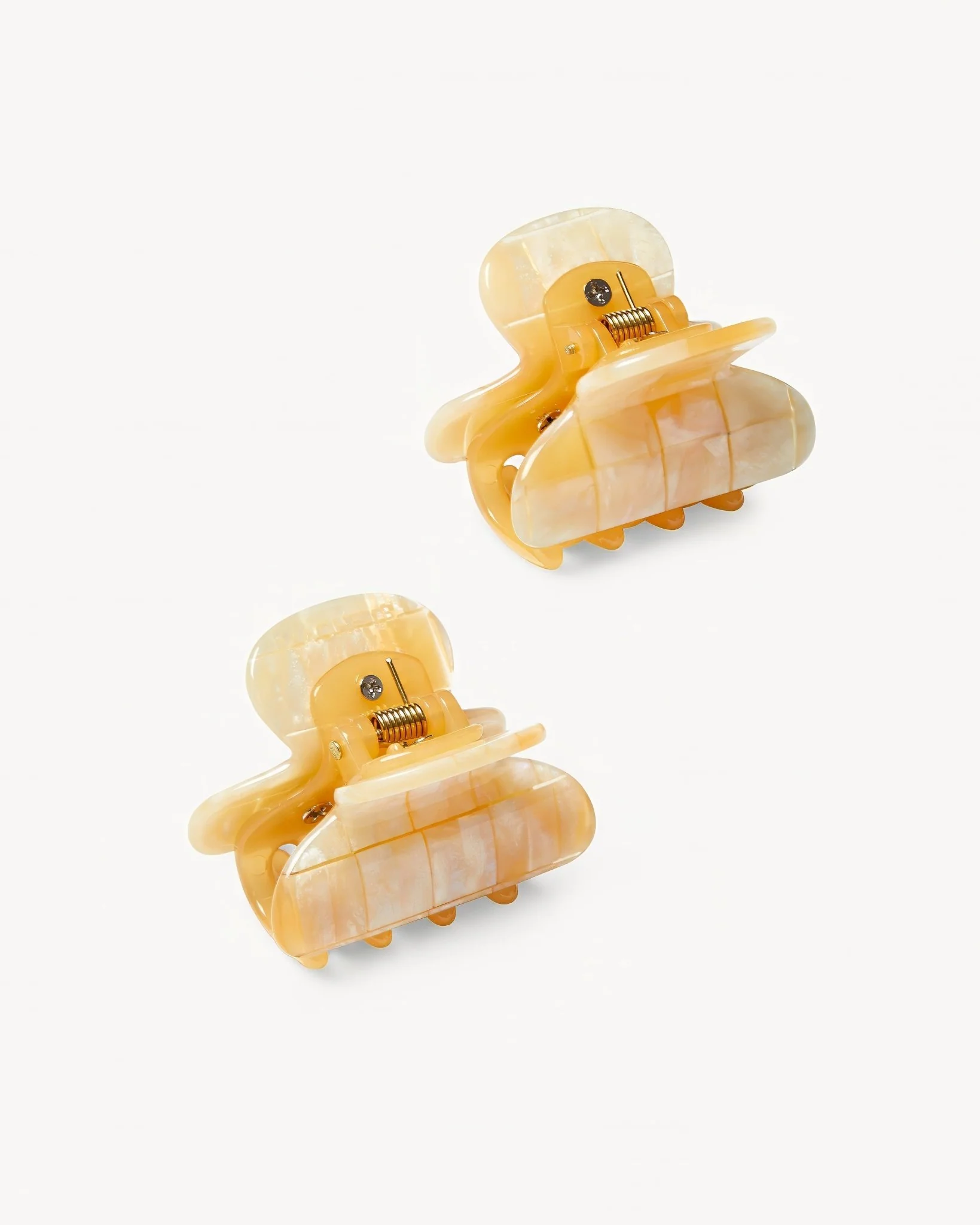 Twin Heirloom Claws in Sea Shell Checker - Image 2