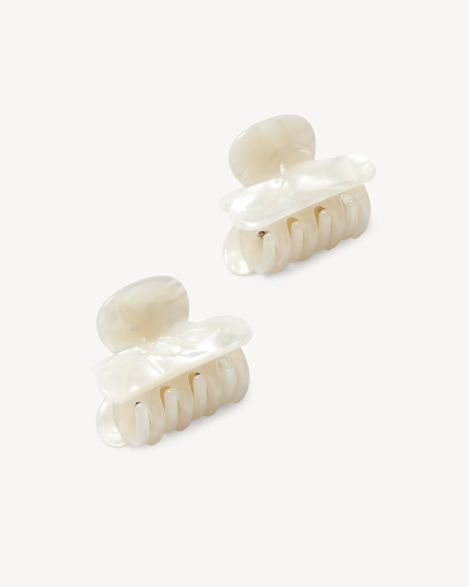 Twin Heirloom Claws in White Shell - Image 3